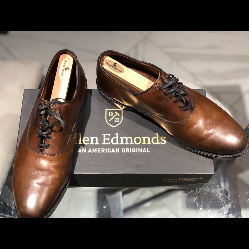 Allen Edmonds - Picture 3 of 4